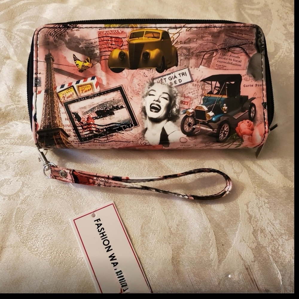 Marilyn Monroe Fashion Wristlet Wallet NWT